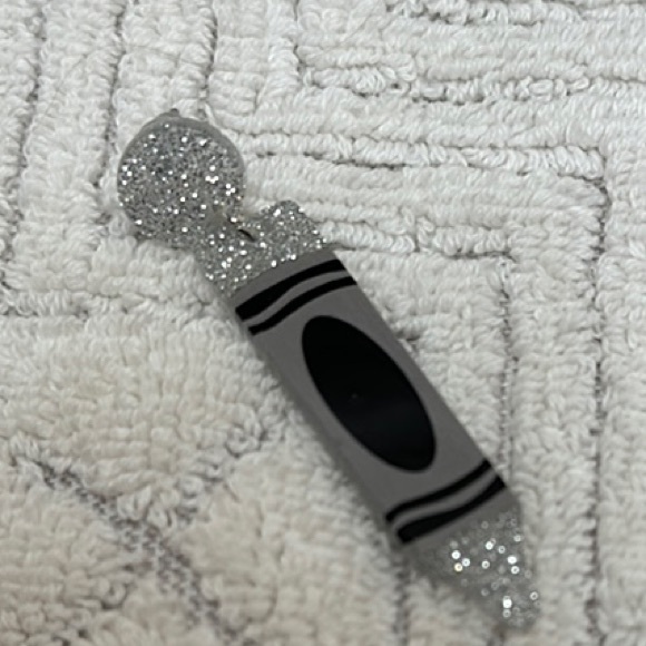 Grey Crayon-Inspired Earrings - Picture 4 of 4